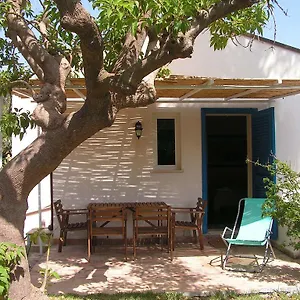 appartamento-in-villa-al-mare-baia-di-arcile.sicilyhotelsitaly.net/