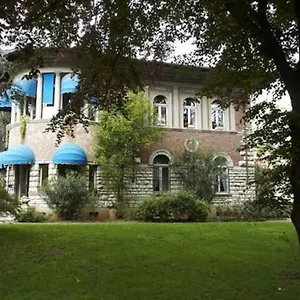 https://villa-v-brescia.it-lombardy.com